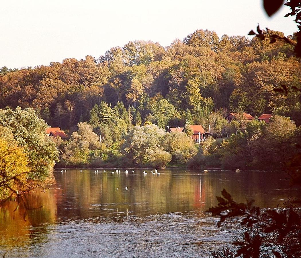 Zagreb, Kuca Za Odmor Swan River Holiday House Lasinja Exteriér fotografie